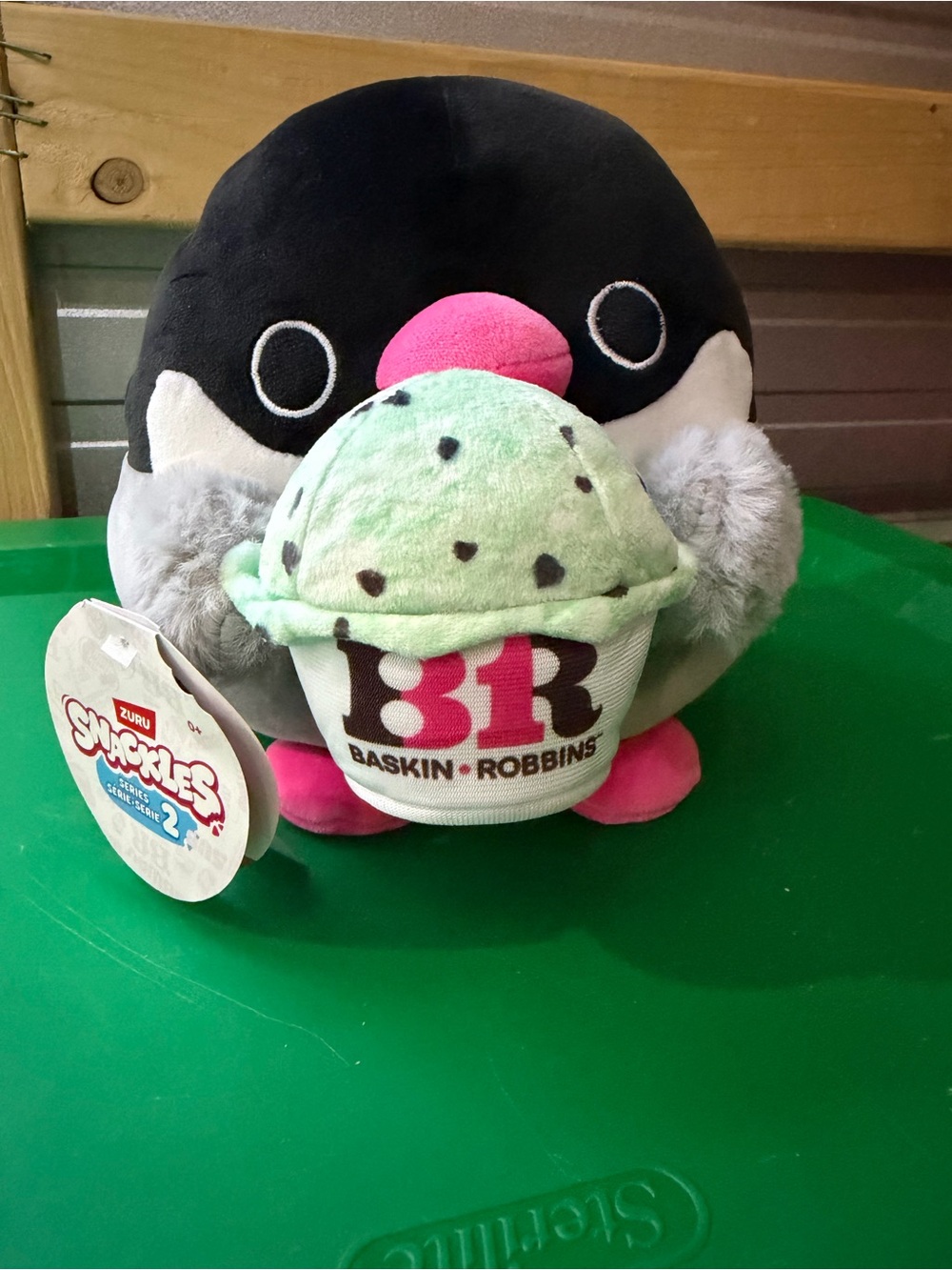 Baskin-Robbins Plush Scoop Penguin Snackles